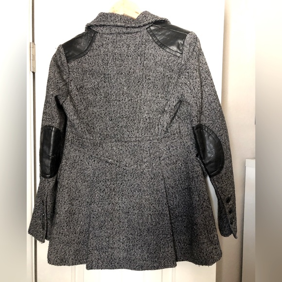 Guess Jacket - Picture 2 of 5